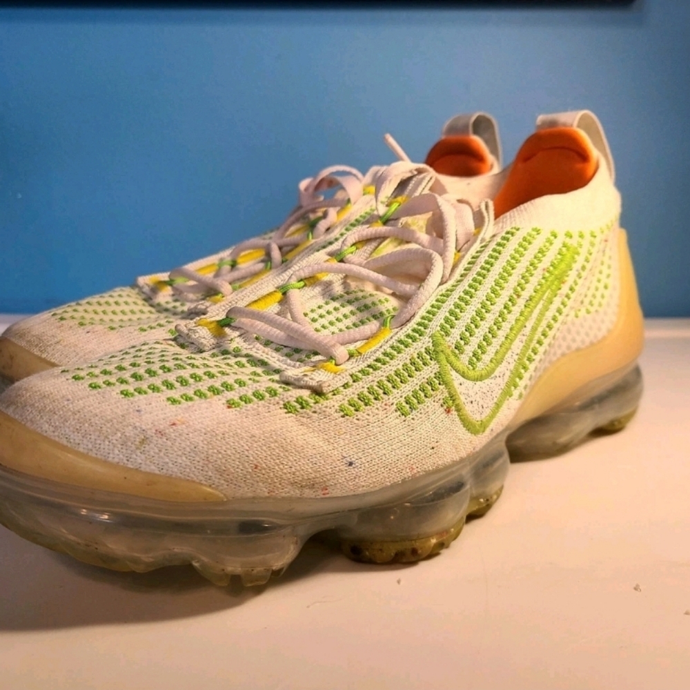 Nike Air VaporMax 2021 Flyknit Next Nature Shoes Women’s Size 7.5 US GREAT COND